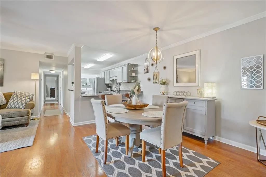 1807 Brighton Point Unit 18g, Atlanta, Georgia 30328, 3 Bedrooms Bedrooms, ,2 BathroomsBathrooms,Residential,For Sale,1807 Brighton Point Unit 18g,7627916