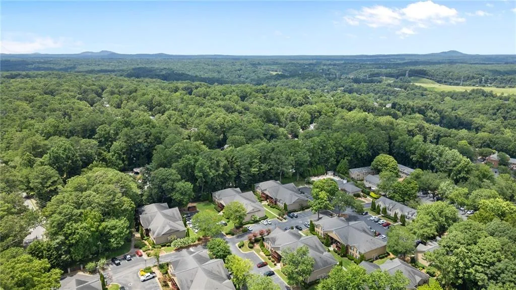 1807 Brighton Point Unit 18g, Atlanta, Georgia 30328, 3 Bedrooms Bedrooms, ,2 BathroomsBathrooms,Residential,For Sale,1807 Brighton Point Unit 18g,7627916