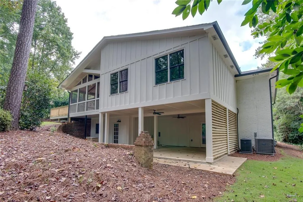 6175 Weatherly Drive, Sandy Springs, Georgia 30328, 5 Bedrooms Bedrooms, ,4 BathroomsBathrooms,Residential,Sold,6175 Weatherly Drive,6516044