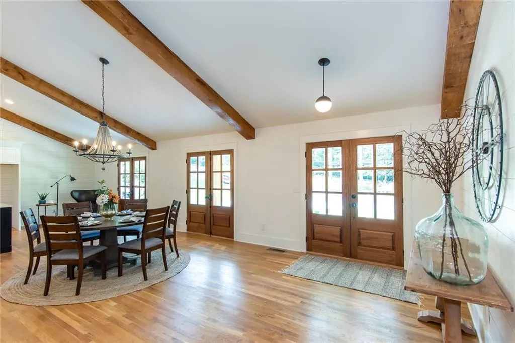 6175 Weatherly Drive, Sandy Springs, Georgia 30328, 5 Bedrooms Bedrooms, ,4 BathroomsBathrooms,Residential,Sold,6175 Weatherly Drive,6516044