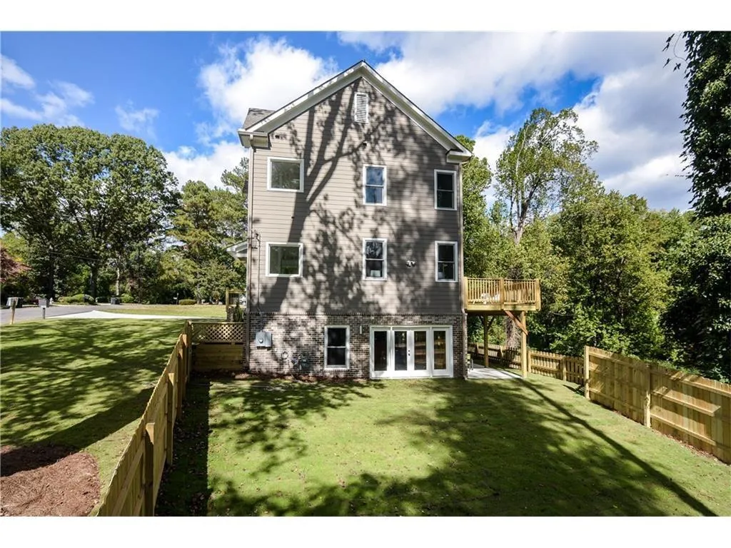 5881 Hilderbrand Drive, Sandy Springs, Georgia 30328, 5 Bedrooms Bedrooms, ,3 BathroomsBathrooms,Residential,Sold,5881 Hilderbrand Drive,5773828