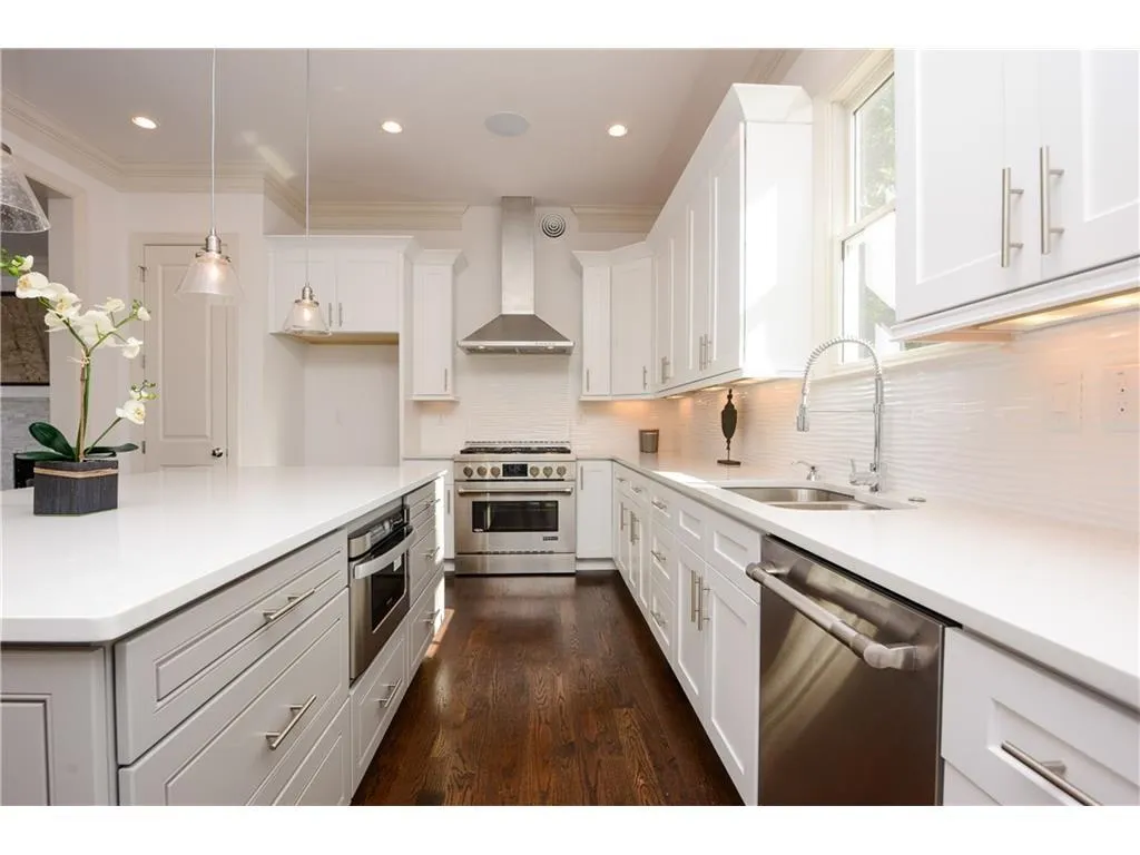 5881 Hilderbrand Drive, Sandy Springs, Georgia 30328, 5 Bedrooms Bedrooms, ,3 BathroomsBathrooms,Residential,Sold,5881 Hilderbrand Drive,5773828