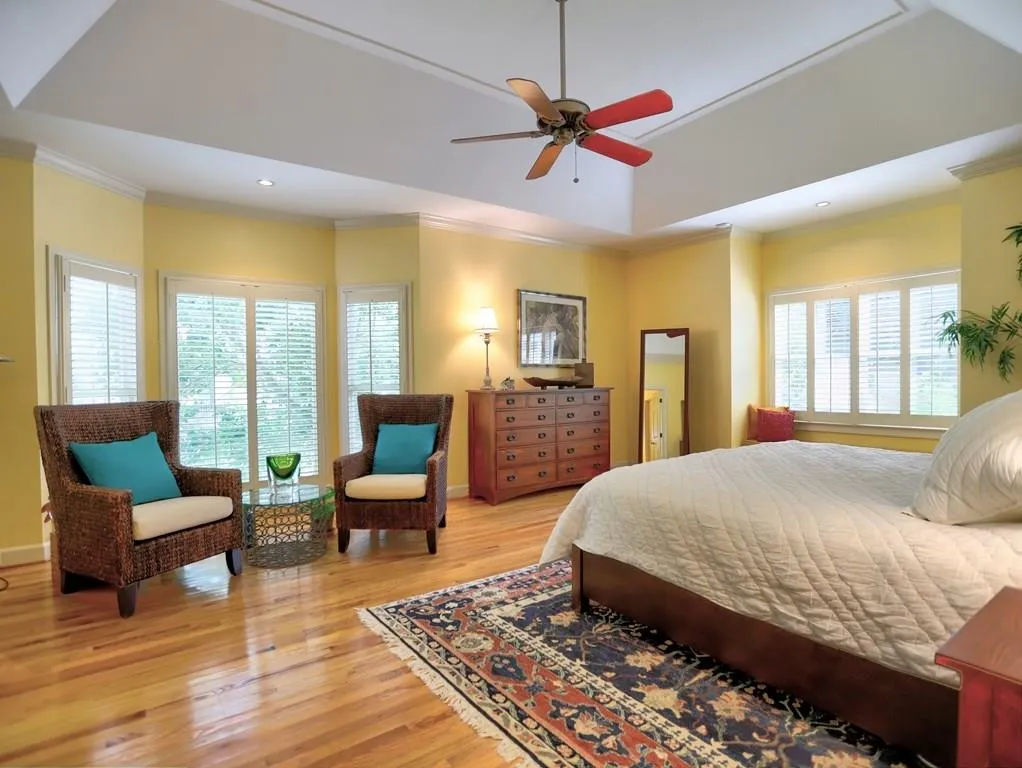 140 Grogans Lake Drive, Sandy Springs, Georgia 30350, 5 Bedrooms Bedrooms, ,4 BathroomsBathrooms,Residential,Sold,140 Grogans Lake Drive,6076442