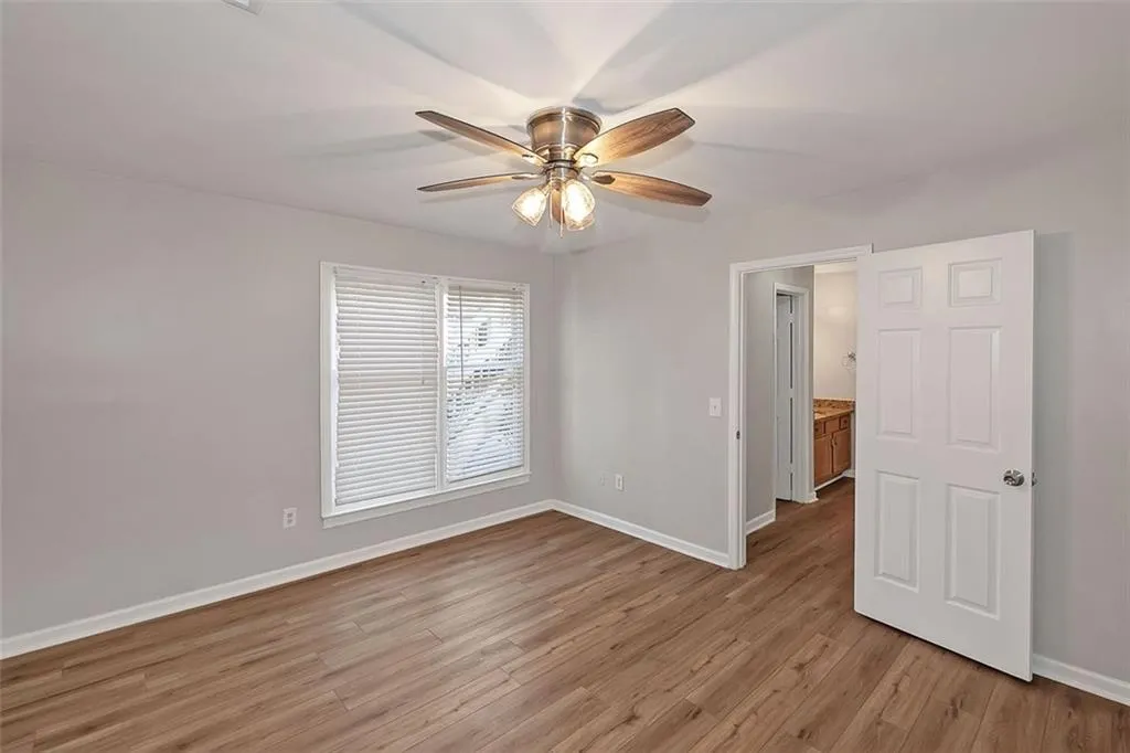 602 Abingdon Way, Atlanta, Georgia 30328, 2 Bedrooms Bedrooms, ,2 BathroomsBathrooms,Residential,For Sale,602 Abingdon Way,7747867