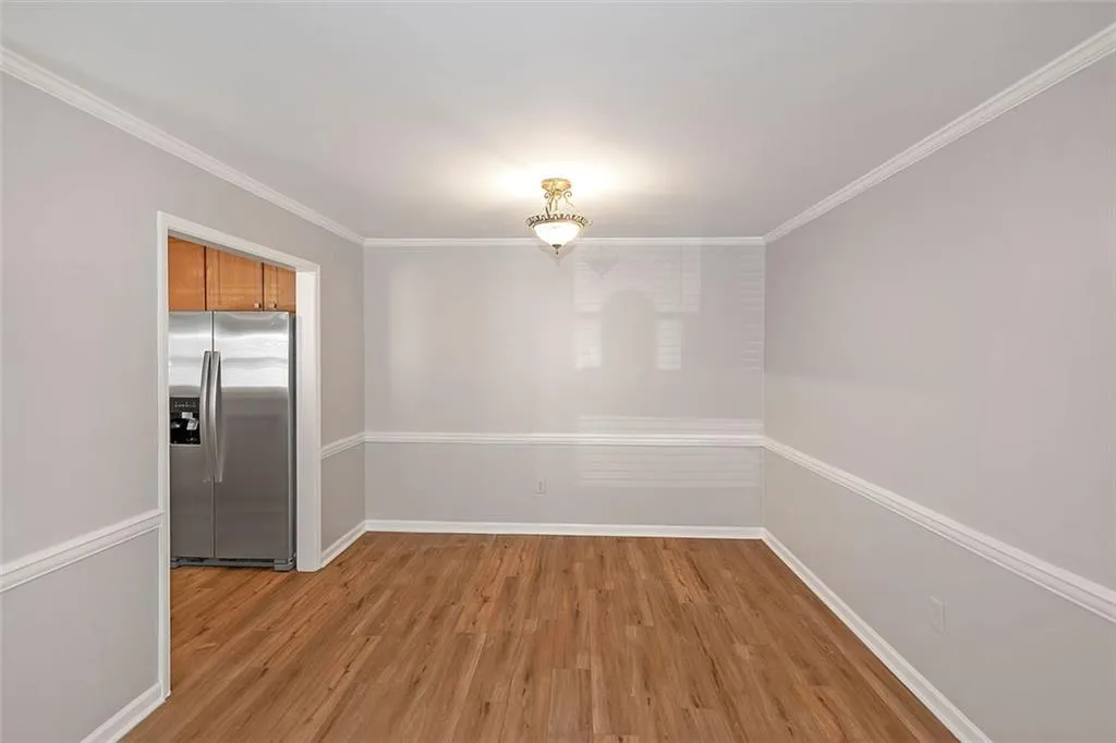 602 Abingdon Way, Atlanta, Georgia 30328, 2 Bedrooms Bedrooms, ,2 BathroomsBathrooms,Residential,For Sale,602 Abingdon Way,7747867