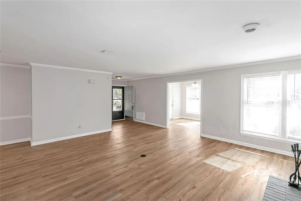 602 Abingdon Way, Atlanta, Georgia 30328, 2 Bedrooms Bedrooms, ,2 BathroomsBathrooms,Residential,For Sale,602 Abingdon Way,7747867