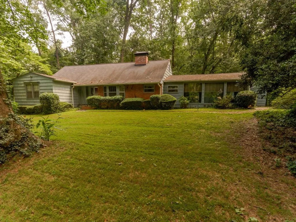 4795 Northside Drive, Sandy Springs, Georgia 30327, 3 Bedrooms Bedrooms, ,3 BathroomsBathrooms,Residential,Sold,4795 Northside Drive,6763653