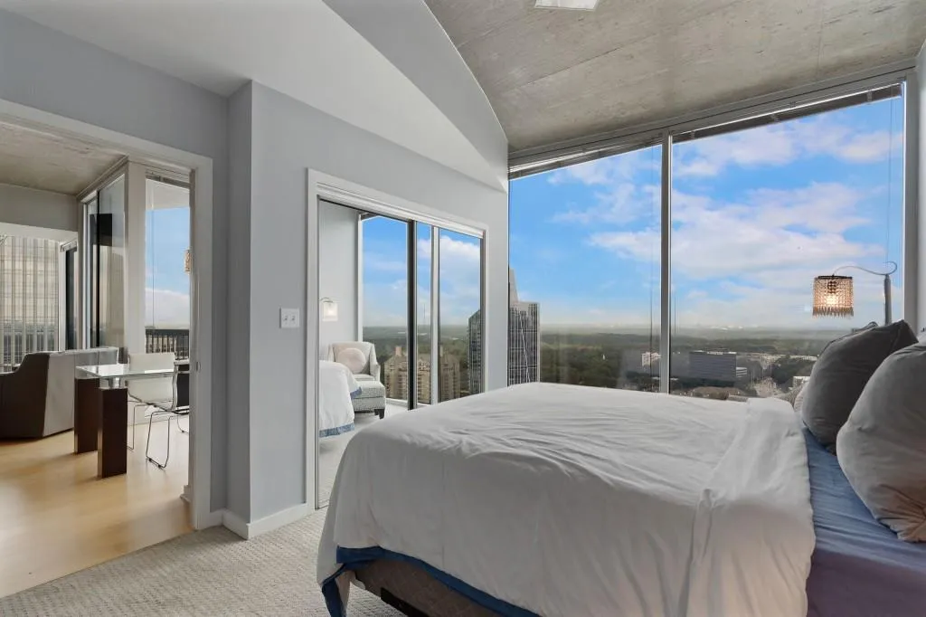 3324 Peachtree Road Ne Unit 2918, Atlanta, Georgia 30326, 2 Bedrooms Bedrooms, ,2 BathroomsBathrooms,Residential,For Sale,3324 Peachtree Road Ne Unit 2918,7639353