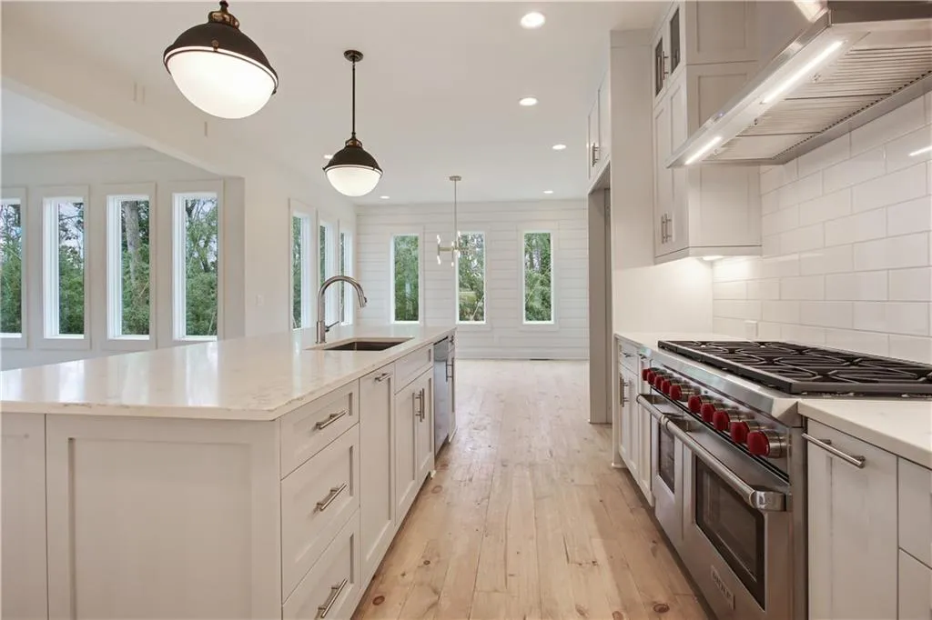 67 Angus Trail, Atlanta, Georgia 30328, 5 Bedrooms Bedrooms, ,5 BathroomsBathrooms,Residential,Sold,67 Angus Trail,6669086