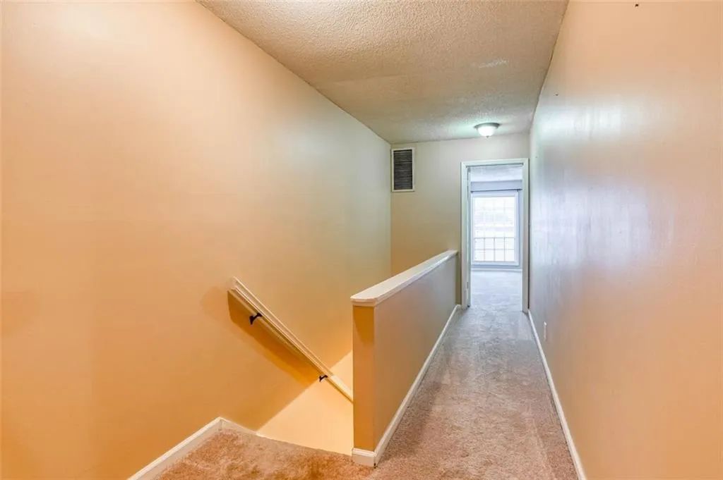 5580 Chemin De Vie, Atlanta, Georgia 30342, 2 Bedrooms Bedrooms, ,2 BathroomsBathrooms,Residential,Sold,5580 Chemin De Vie,6892293