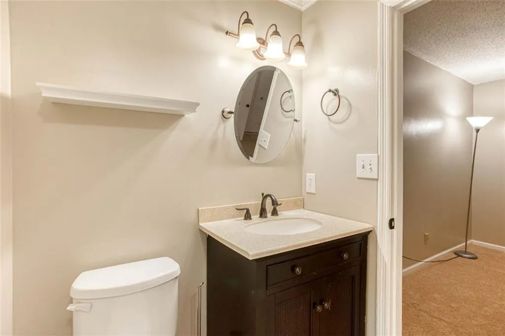 5580 Chemin De Vie, Atlanta, Georgia 30342, 2 Bedrooms Bedrooms, ,2 BathroomsBathrooms,Residential,Sold,5580 Chemin De Vie,6892293