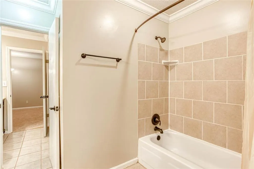 5580 Chemin De Vie, Atlanta, Georgia 30342, 2 Bedrooms Bedrooms, ,2 BathroomsBathrooms,Residential,Sold,5580 Chemin De Vie,6892293
