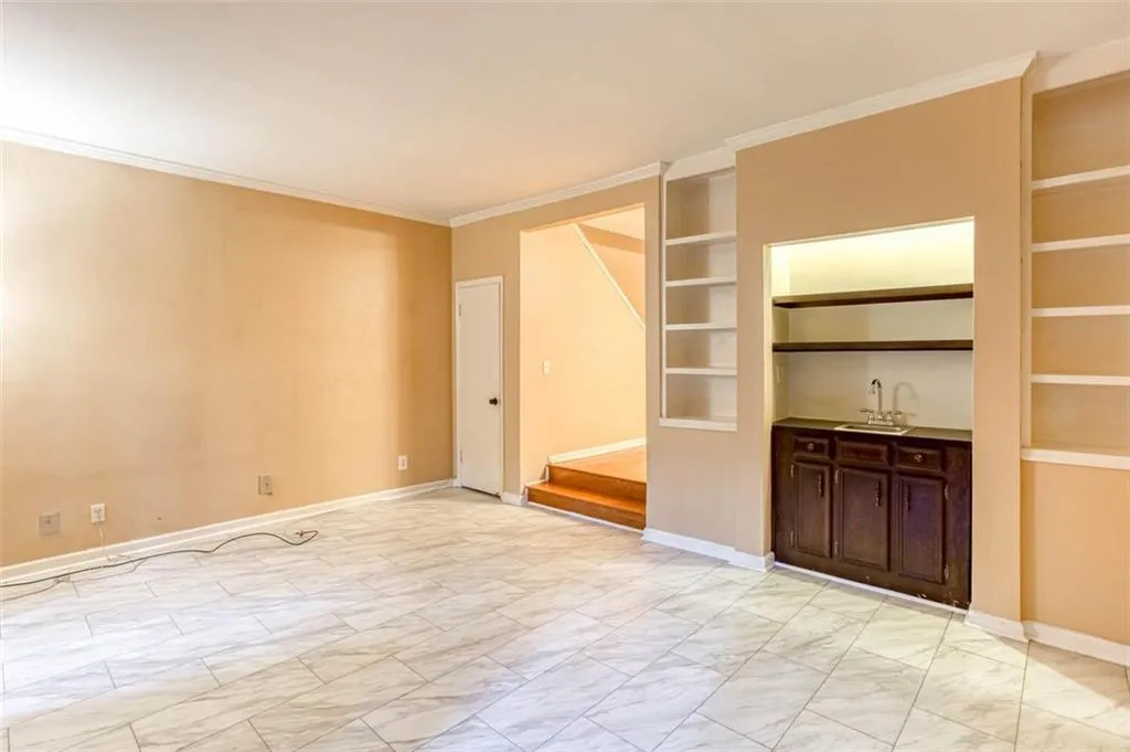 5580 Chemin De Vie, Atlanta, Georgia 30342, 2 Bedrooms Bedrooms, ,2 BathroomsBathrooms,Residential,Sold,5580 Chemin De Vie,6892293
