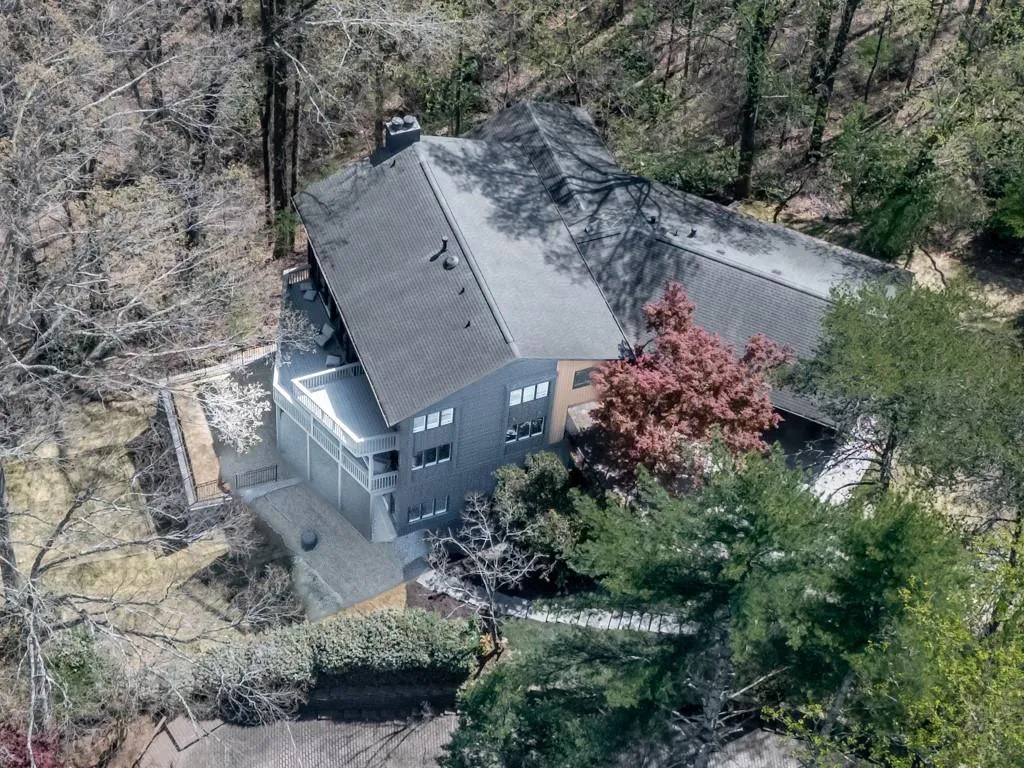 120 Huntcliff Point, Atlanta, Georgia 30350, 5 Bedrooms Bedrooms, ,4 BathroomsBathrooms,Residential,For Sale,120 Huntcliff Point,7555773