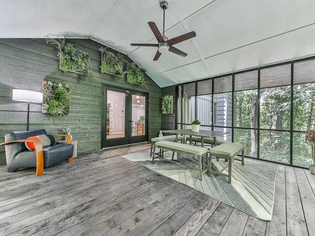 120 Huntcliff Point, Atlanta, Georgia 30350, 5 Bedrooms Bedrooms, ,4 BathroomsBathrooms,Residential,For Sale,120 Huntcliff Point,7555773