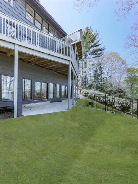 120 Huntcliff Point, Atlanta, Georgia 30350, 5 Bedrooms Bedrooms, ,4 BathroomsBathrooms,Residential,For Sale,120 Huntcliff Point,7555773