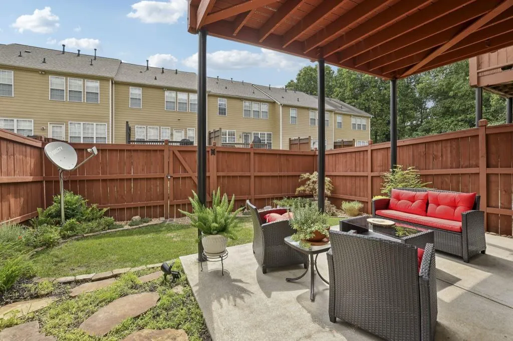 Rear Patio & Backyard