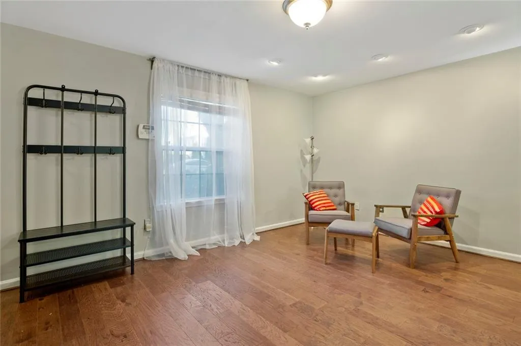 805 Brighton Point, Sandy Springs, Georgia 30328, 2 Bedrooms Bedrooms, ,2 BathroomsBathrooms,Residential,Sold,805 Brighton Point,6548728