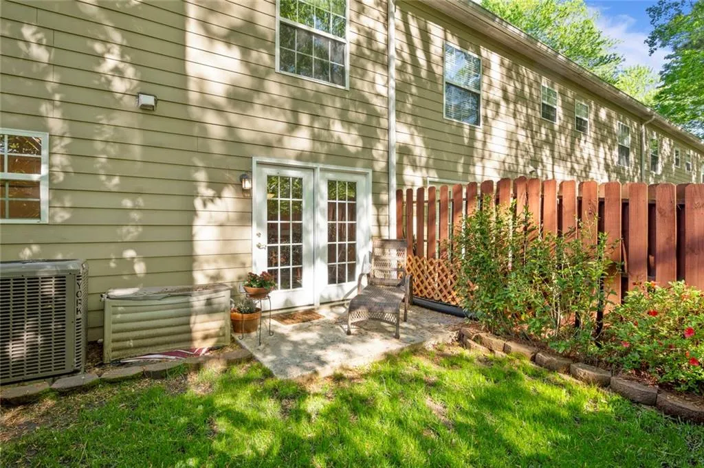 805 Brighton Point, Sandy Springs, Georgia 30328, 2 Bedrooms Bedrooms, ,2 BathroomsBathrooms,Residential,Sold,805 Brighton Point,6548728