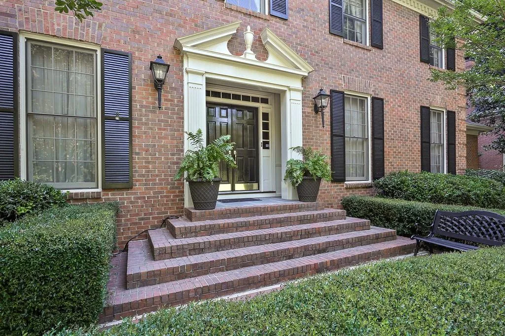 6460 River Chase Circle, Sandy Springs, Georgia 30328, 5 Bedrooms Bedrooms, ,4 BathroomsBathrooms,Residential,Sold,6460 River Chase Circle,6804119