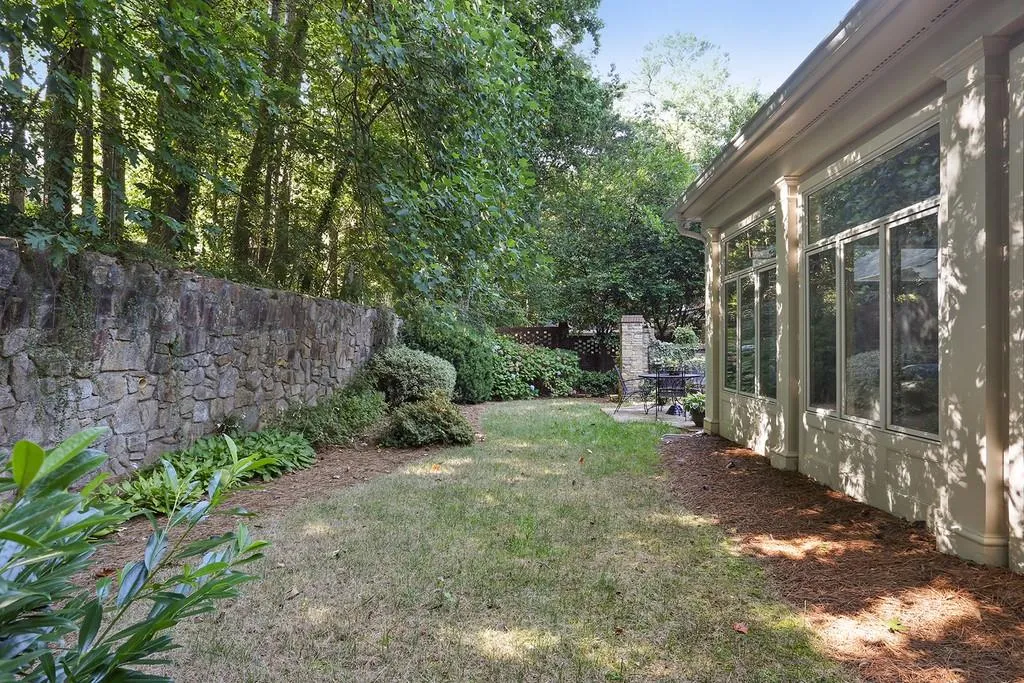6460 River Chase Circle, Sandy Springs, Georgia 30328, 5 Bedrooms Bedrooms, ,4 BathroomsBathrooms,Residential,Sold,6460 River Chase Circle,6804119