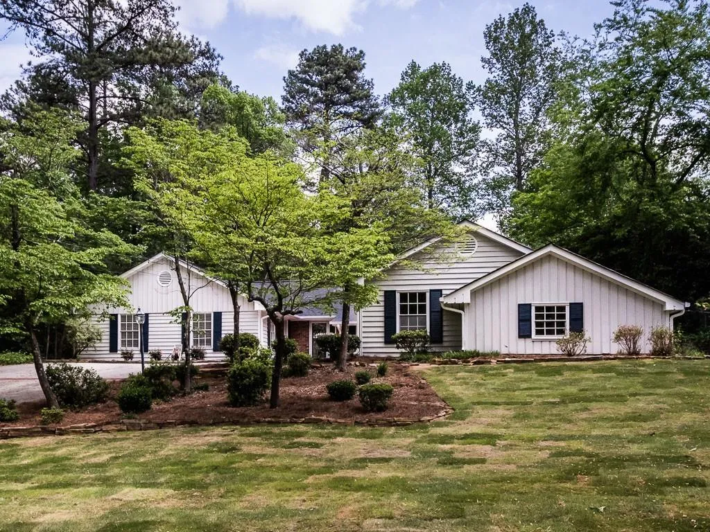 7243 Duncourtney Drive Ne, Sandy Springs, Georgia 30328, 4 Bedrooms Bedrooms, ,2 BathroomsBathrooms,Residential,Sold,7243 Duncourtney Drive Ne,5835789