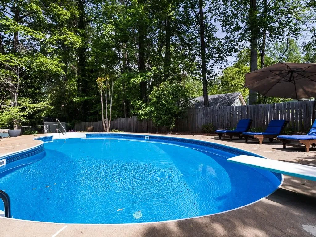 7243 Duncourtney Drive Ne, Sandy Springs, Georgia 30328, 4 Bedrooms Bedrooms, ,2 BathroomsBathrooms,Residential,Sold,7243 Duncourtney Drive Ne,5835789