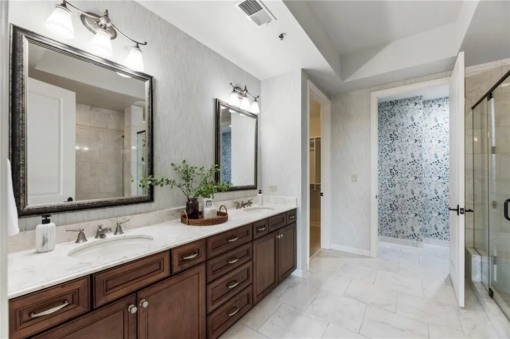 2233 Peachtree Road Ne Unit 503, Atlanta, Georgia 30309, 2 Bedrooms Bedrooms, ,2 BathroomsBathrooms,Residential,For Sale,2233 Peachtree Road Ne Unit 503,7663520