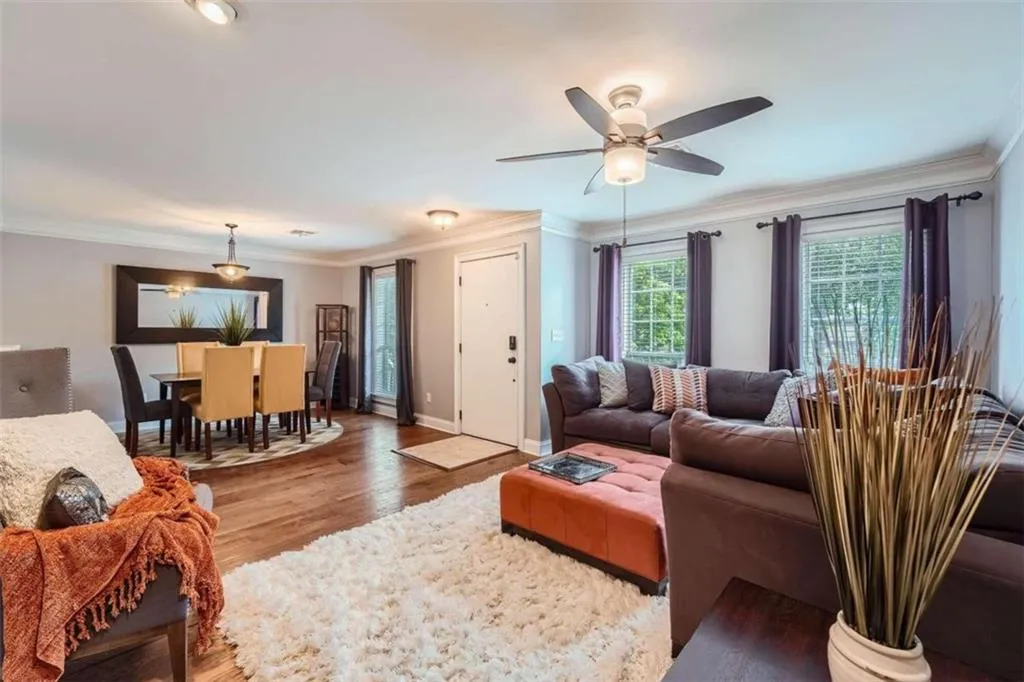 303 Masons Creek Circle, Sandy Springs, Georgia 30350, 3 Bedrooms Bedrooms, ,2 BathroomsBathrooms,Residential,Sold,303 Masons Creek Circle,7420850