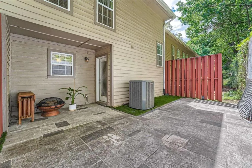 303 Masons Creek Circle, Sandy Springs, Georgia 30350, 3 Bedrooms Bedrooms, ,2 BathroomsBathrooms,Residential,Sold,303 Masons Creek Circle,7420850