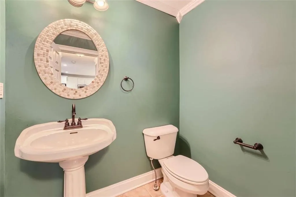303 Masons Creek Circle, Sandy Springs, Georgia 30350, 3 Bedrooms Bedrooms, ,2 BathroomsBathrooms,Residential,Sold,303 Masons Creek Circle,7420850