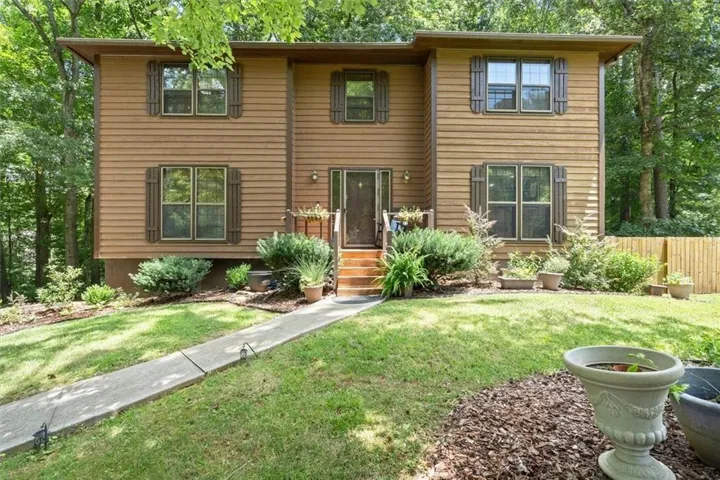 3973 Guilford Court Nw, Lilburn, Georgia 30047
