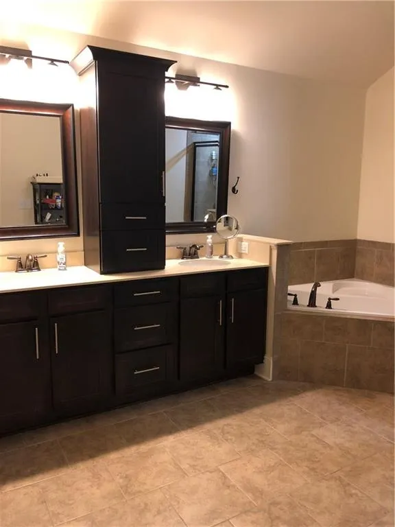 7520 Glisten Avenue Unit 315, Atlanta, Georgia 30328, 3 Bedrooms Bedrooms, ,2 BathroomsBathrooms,Residential,Sold,7520 Glisten Avenue Unit 315,5968330