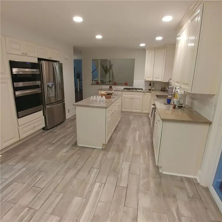 260 Drummen Court, Sandy Springs, Georgia 30328, 5 Bedrooms Bedrooms, ,3 BathroomsBathrooms,Residential,Sold,260 Drummen Court,5923130