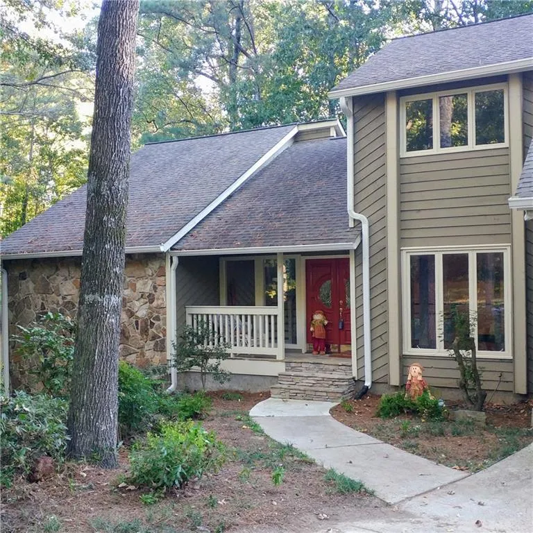 260 Drummen Court, Sandy Springs, Georgia 30328, 5 Bedrooms Bedrooms, ,3 BathroomsBathrooms,Residential,Sold,260 Drummen Court,5923130