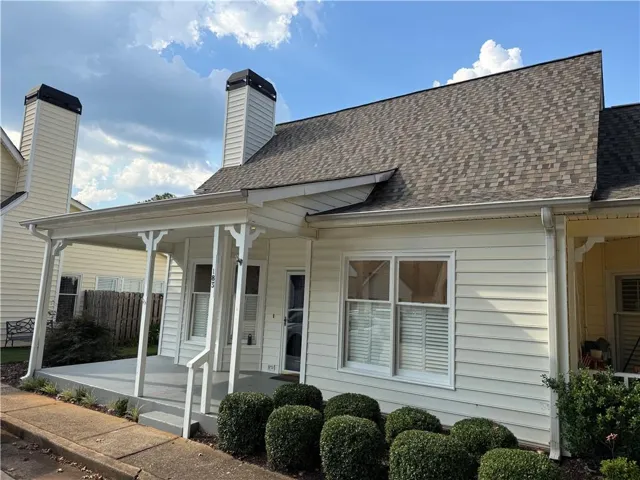 183 Victoria Way, Roswell, Georgia 30075