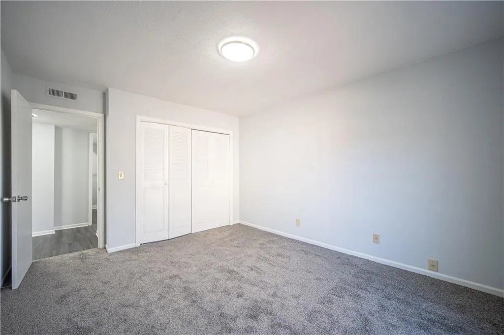 6851 Roswell Road Ne Unit K24, Sandy Springs, Georgia 30328, 3 Bedrooms Bedrooms, ,2 BathroomsBathrooms,Residential,Sold,6851 Roswell Road Ne Unit K24,6979810