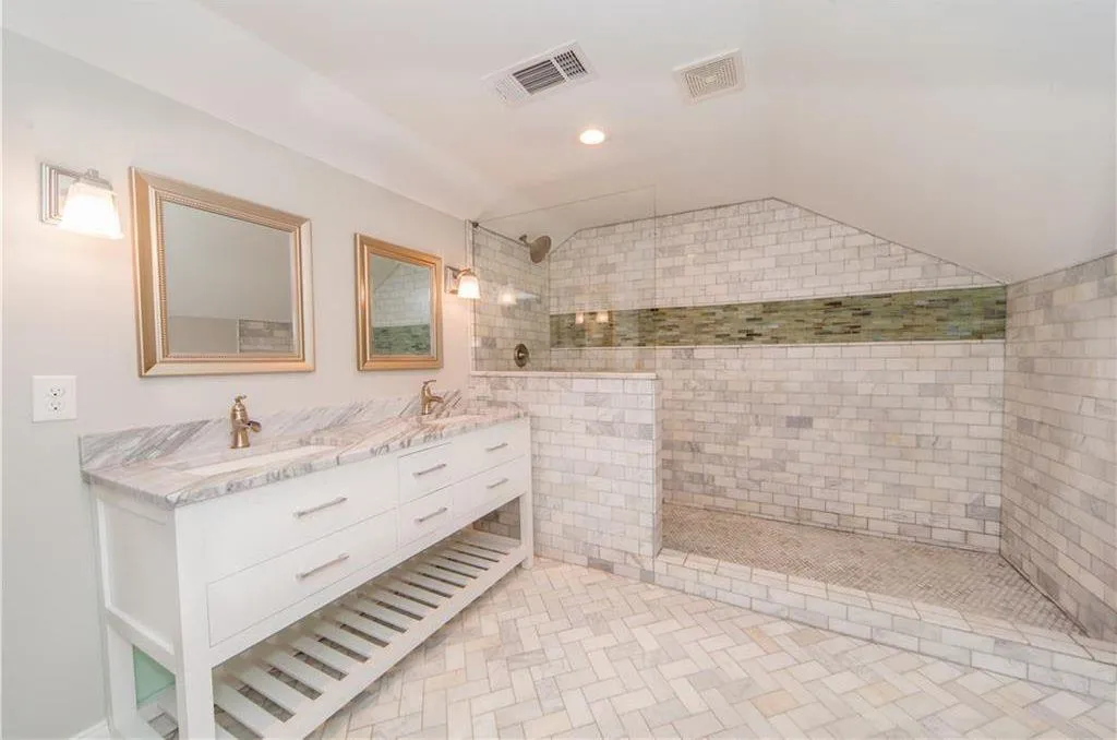 6645 Williamson Drive, Atlanta, Georgia 30328, 4 Bedrooms Bedrooms, ,3 BathroomsBathrooms,Residential,Sold,6645 Williamson Drive,6818587