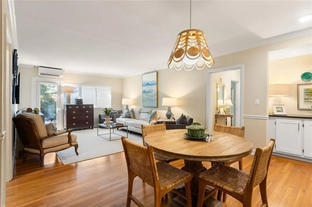 32 28th Street Nw Unit #204, Atlanta, Georgia 30309, 2 Bedrooms Bedrooms, ,2 BathroomsBathrooms,Residential,For Sale,32 28th Street Nw Unit #204,7669538