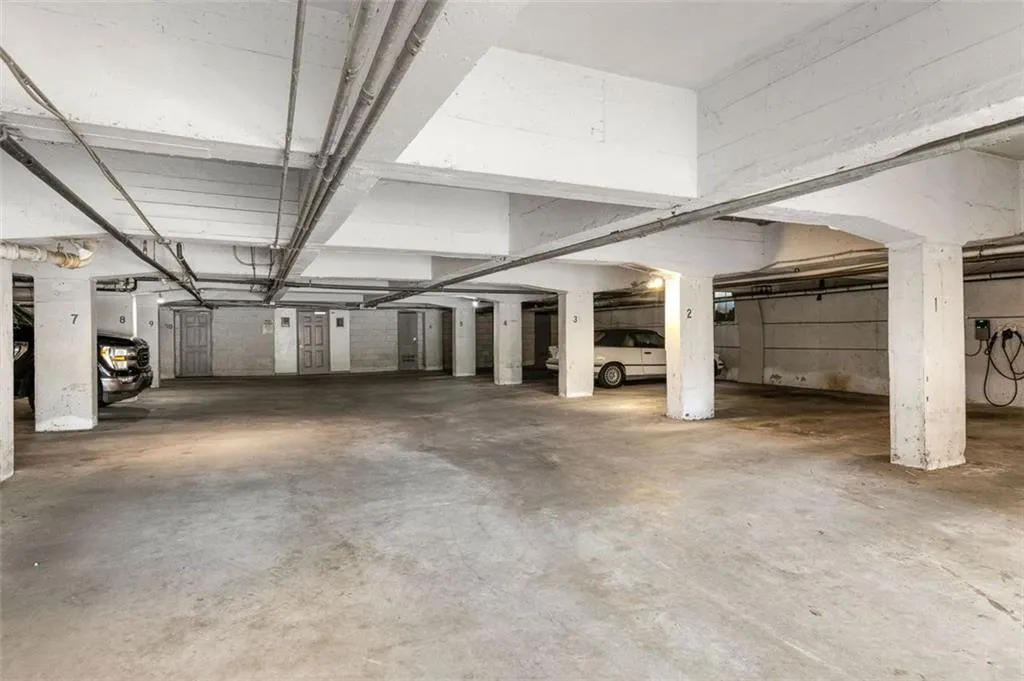 32 28th Street Nw Unit #204, Atlanta, Georgia 30309, 2 Bedrooms Bedrooms, ,2 BathroomsBathrooms,Residential,For Sale,32 28th Street Nw Unit #204,7669538