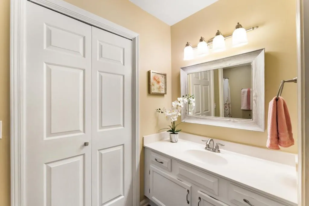 312 Hollyfax Circle, Atlanta, Georgia 30328, 2 Bedrooms Bedrooms, ,2 BathroomsBathrooms,Residential,Sold,312 Hollyfax Circle,6863128 312 Hollyfax Circle, Atlanta, Georgia 30328, 2 Bedrooms Bedrooms, ,2 BathroomsBathrooms,Residential,Sold,312 Hollyfax Circle,6863128