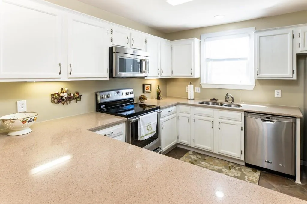 312 Hollyfax Circle, Atlanta, Georgia 30328, 2 Bedrooms Bedrooms, ,2 BathroomsBathrooms,Residential,Sold,312 Hollyfax Circle,6863128 312 Hollyfax Circle, Atlanta, Georgia 30328, 2 Bedrooms Bedrooms, ,2 BathroomsBathrooms,Residential,Sold,312 Hollyfax Circle,6863128