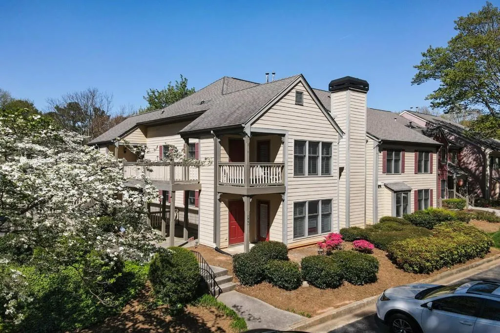 312 Hollyfax Circle, Atlanta, Georgia 30328, 2 Bedrooms Bedrooms, ,2 BathroomsBathrooms,Residential,Sold,312 Hollyfax Circle,6863128 312 Hollyfax Circle, Atlanta, Georgia 30328, 2 Bedrooms Bedrooms, ,2 BathroomsBathrooms,Residential,Sold,312 Hollyfax Circle,6863128