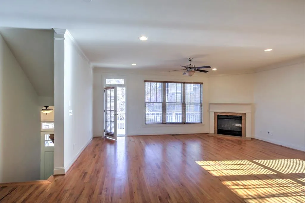 1504 Whitehead Bluff Nw, Atlanta, Georgia 30318, 3 Bedrooms Bedrooms, ,3 BathroomsBathrooms,Residential,Sold,1504 Whitehead Bluff Nw,5808854