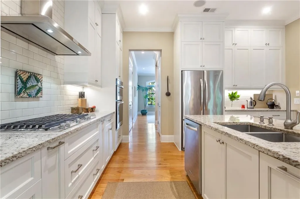 337 Riversedge Drive, Atlanta, Georgia 30339, 4 Bedrooms Bedrooms, ,4 BathroomsBathrooms,Residential,Sold,337 Riversedge Drive,7036363