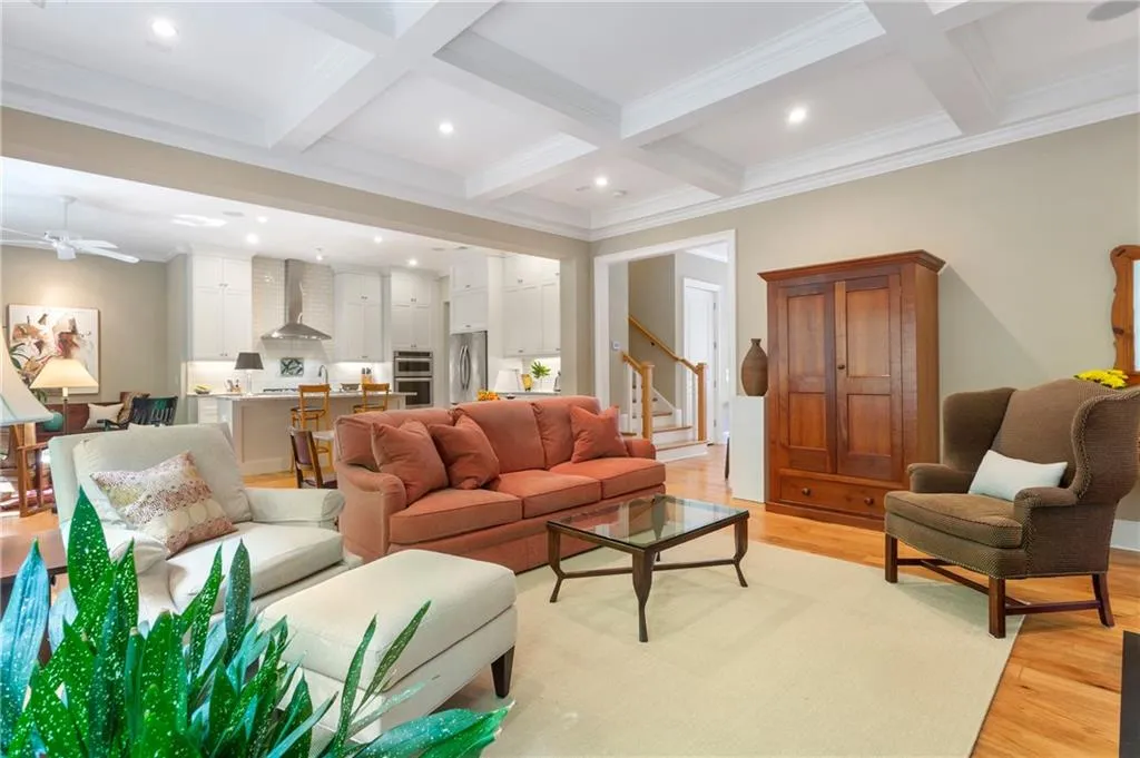 337 Riversedge Drive, Atlanta, Georgia 30339, 4 Bedrooms Bedrooms, ,4 BathroomsBathrooms,Residential,Sold,337 Riversedge Drive,7036363