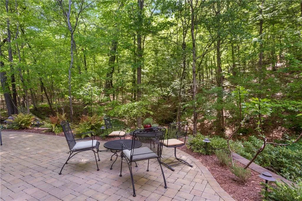 337 Riversedge Drive, Atlanta, Georgia 30339, 4 Bedrooms Bedrooms, ,4 BathroomsBathrooms,Residential,Sold,337 Riversedge Drive,7036363