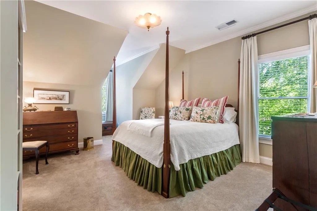 337 Riversedge Drive, Atlanta, Georgia 30339, 4 Bedrooms Bedrooms, ,4 BathroomsBathrooms,Residential,Sold,337 Riversedge Drive,7036363