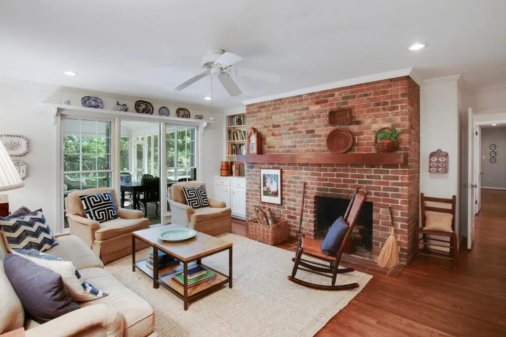 5585 Whitner Drive, Atlanta, Georgia 30327, 6 Bedrooms Bedrooms, ,3 BathroomsBathrooms,Residential,Sold,5585 Whitner Drive,5681457