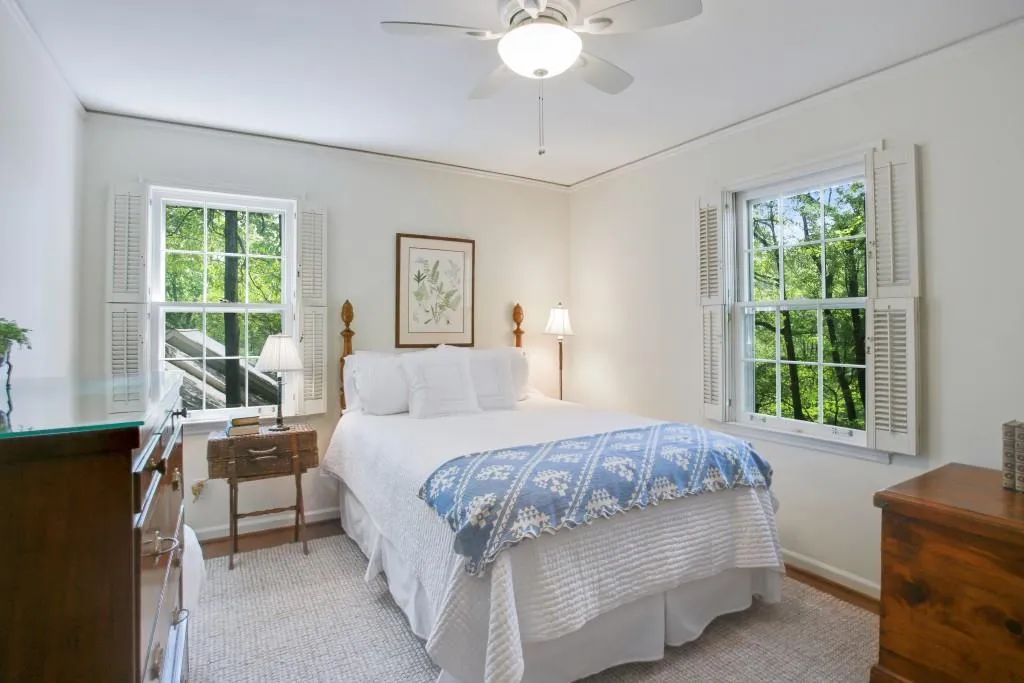 5585 Whitner Drive, Atlanta, Georgia 30327, 6 Bedrooms Bedrooms, ,3 BathroomsBathrooms,Residential,Sold,5585 Whitner Drive,5681457